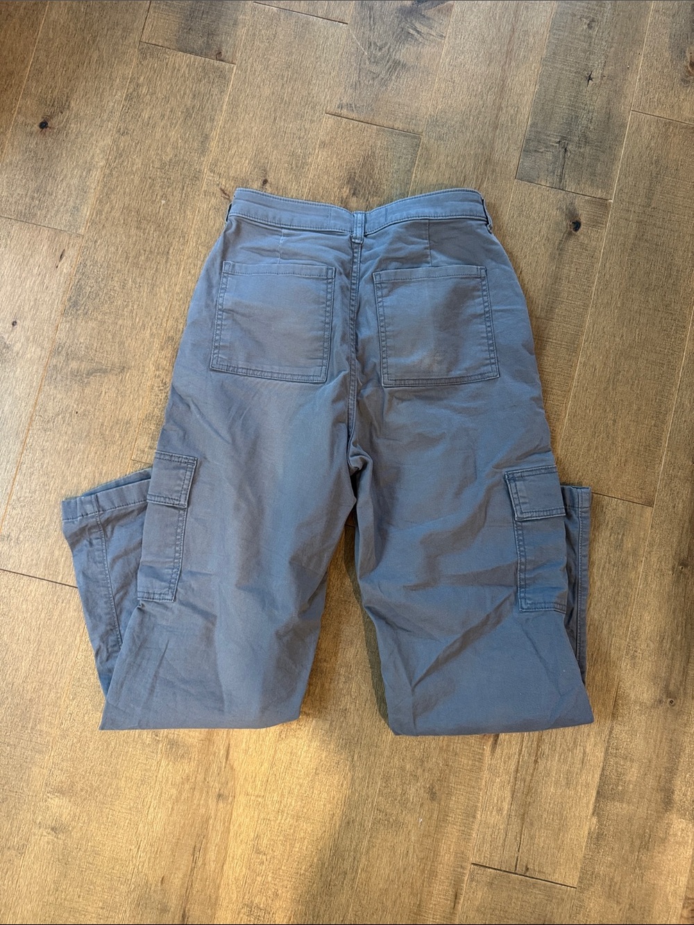 Hollister ultra high-rise Dad pant Blue-Grey Cargo Pants with Side Pockets - Picture 3 of 4